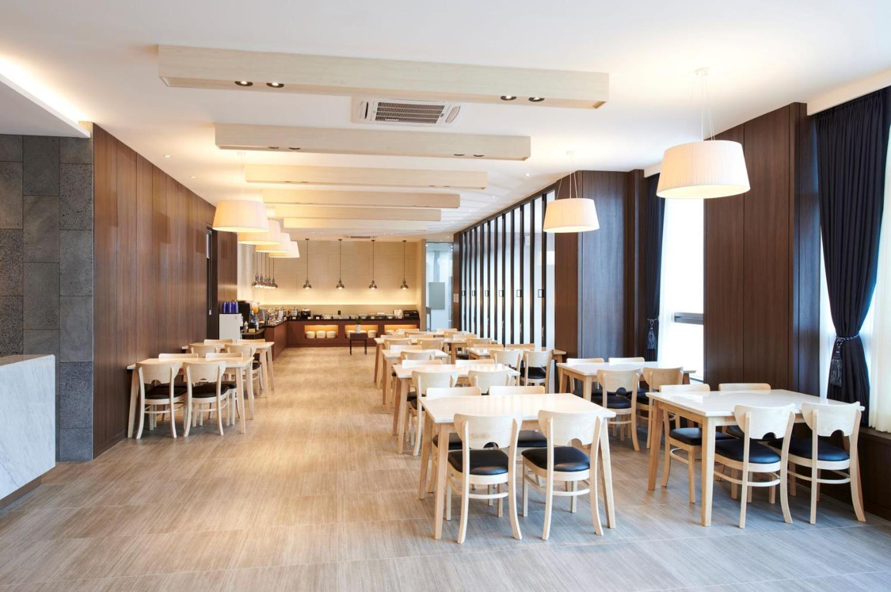 梅非里斯酒店